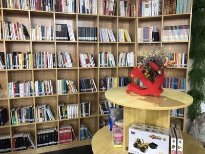 集多功能于一體 寶安公益書(shū)吧正式開(kāi)放，點(diǎn)亮文藝創(chuàng)作新空間